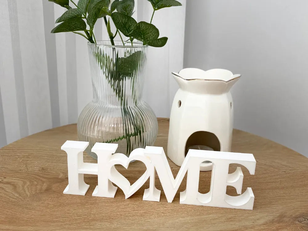 Decor HOME cu inimă – Ornament minimalist printat 3D