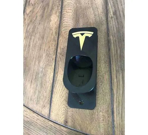 Suport perete statie incarcare Tesla
