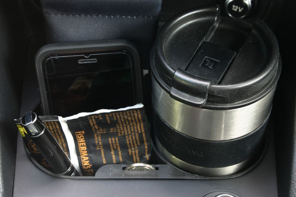 Audi Q2 suport pahare - consola centrala