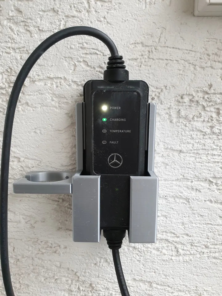 Suport perete încărcător Mercedes – printat 3D, design premium